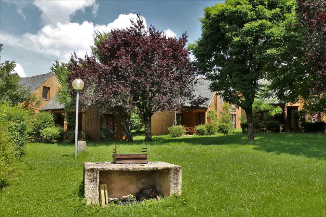 Camping Le Païsserou Najac Extérieur photo
