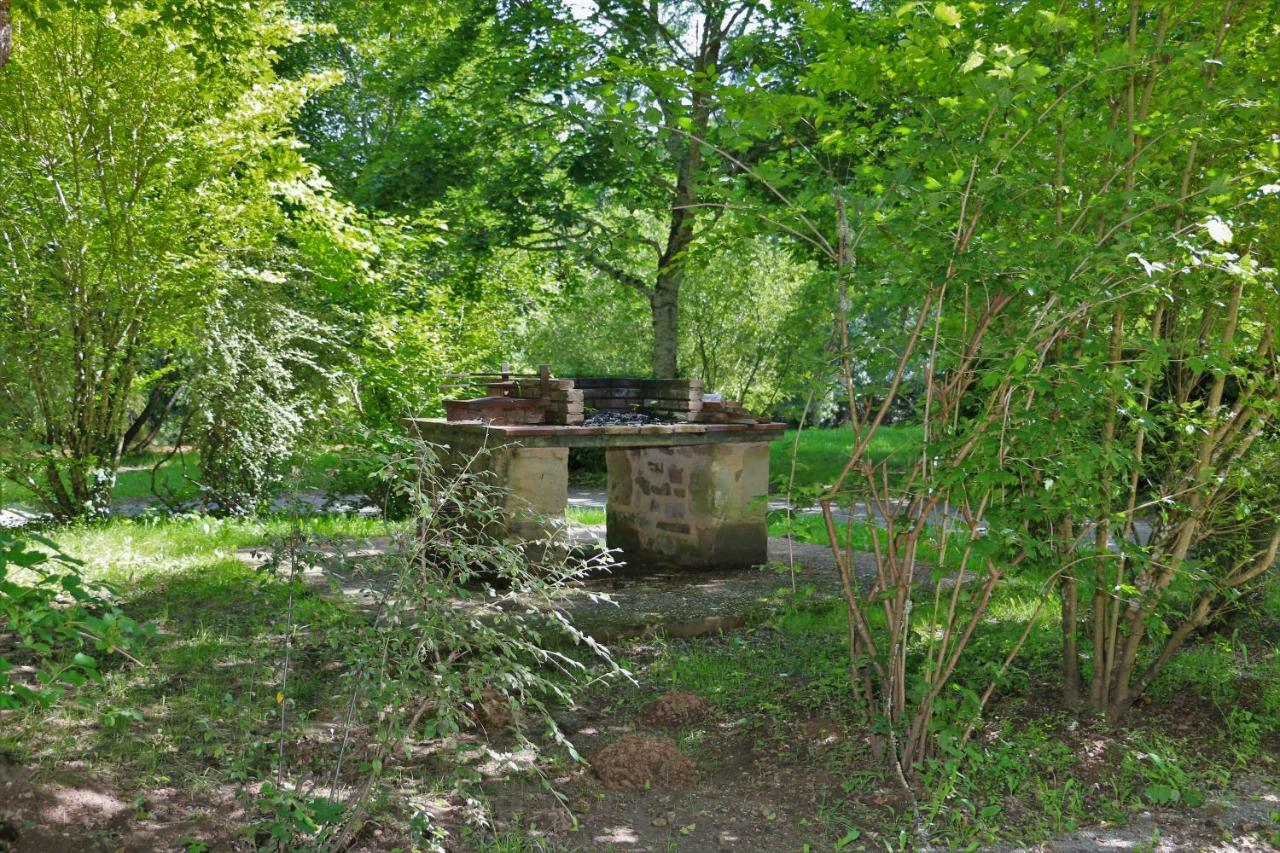 Camping Le Païsserou Najac Extérieur photo
